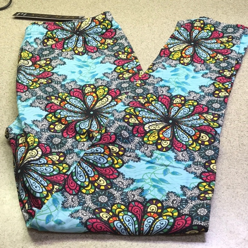 One Size Vibrant Turquoise/Pink/Gold Leggings